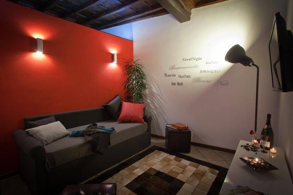 Chroma Italy - Chroma Apt Campo De' Fiori Room photo