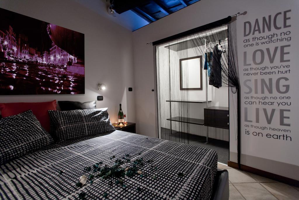 Chroma Italy - Chroma Apt Campo De' Fiori Room photo